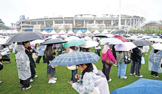 Thousands of fans gather as BTS launches world tour in South Korea