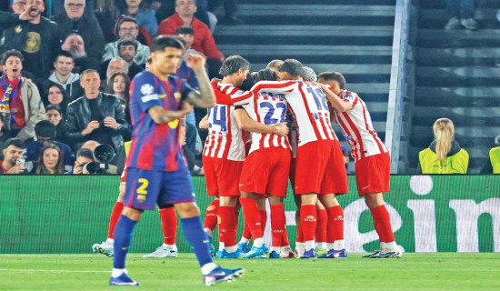 Atletico punish 10-man Barca, PSG dominate Liverpool in CL tie