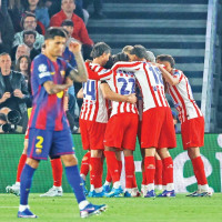 Atletico punish 10-man Barca, PSG dominate Liverpool in CL tie